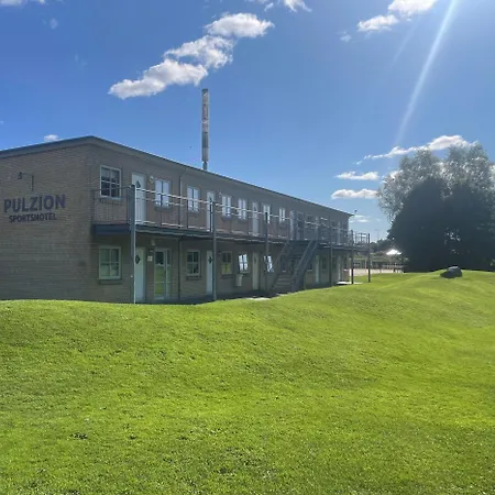 Pulzion - Sportshotel 酒店 科灵